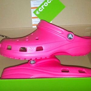 Crocs Women's Unisex Classic Clogs Neon Magenta